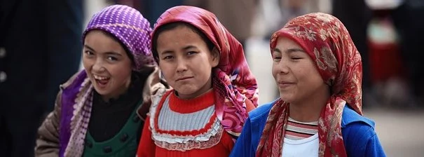 3 girls from Xingjiang